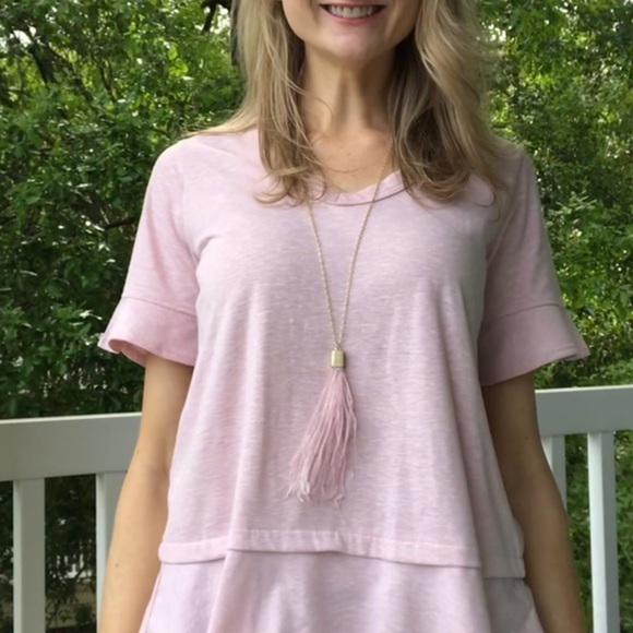 NWT Blush Pink Gold Long Delicate Feather Necklace - Picture 4 of 6